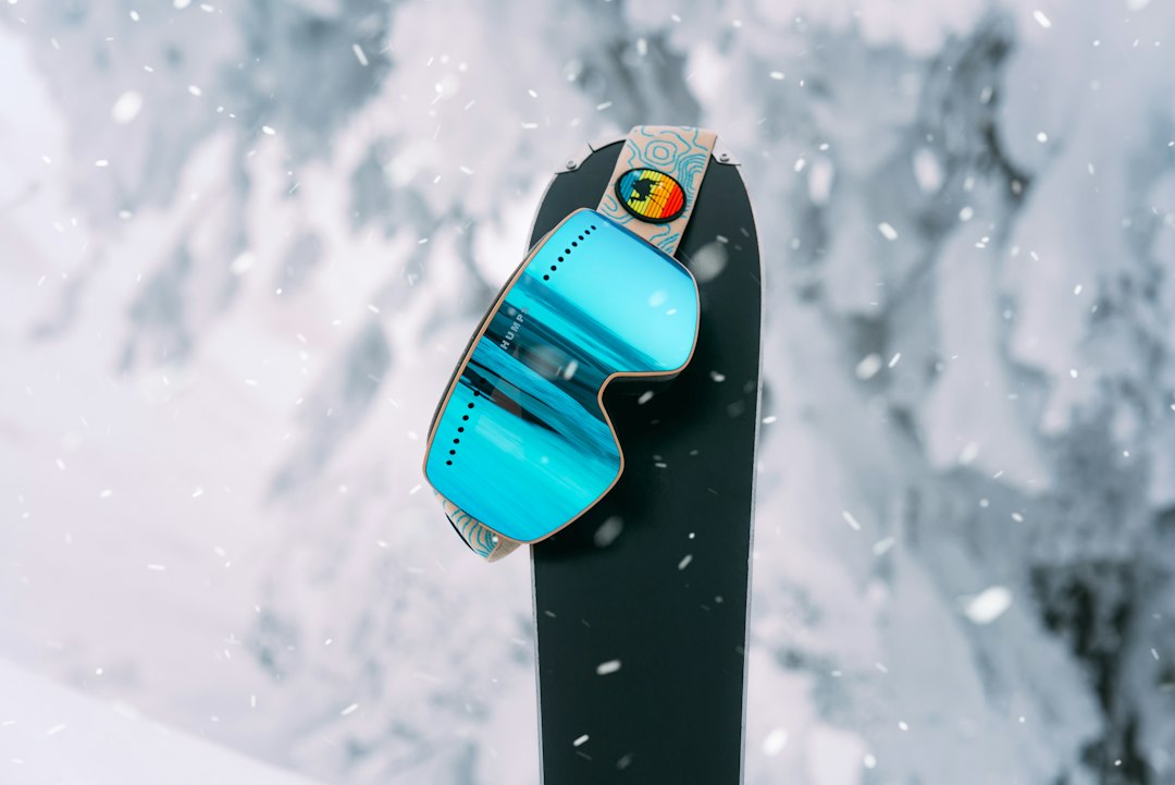 Skibriller med trendy farger: Stilig beskyttelse for vintersportentusiaster